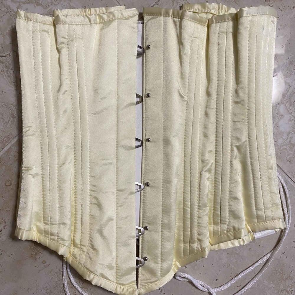 Real deal waist training bone in corset squeem